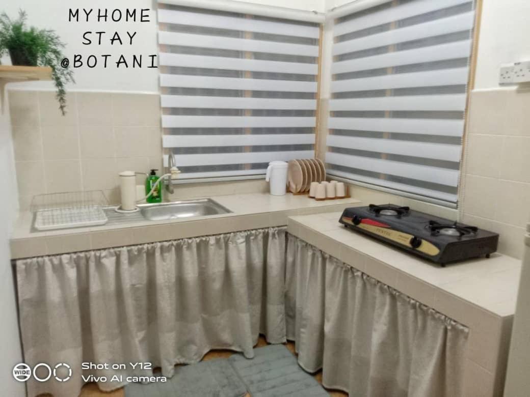 Myhomestay Botani *